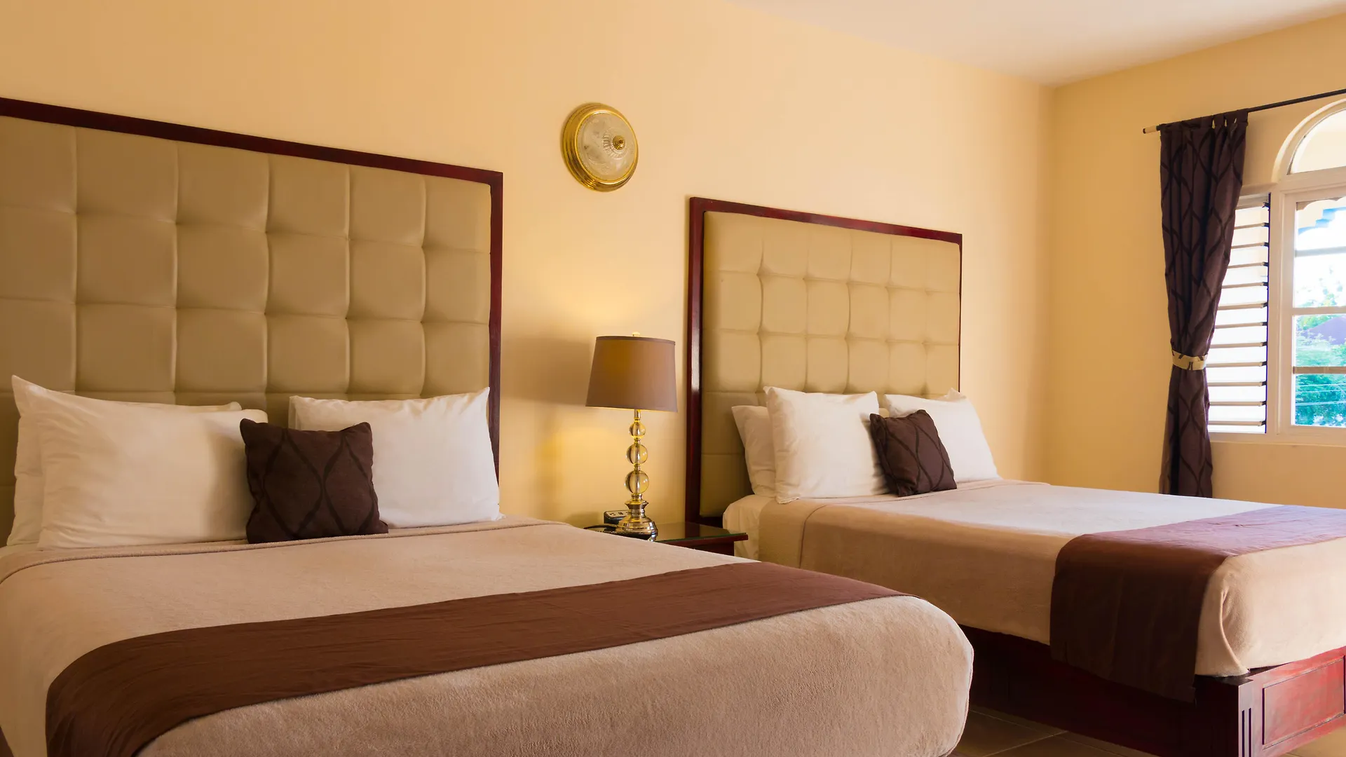 Travellers Beach Resort Negril