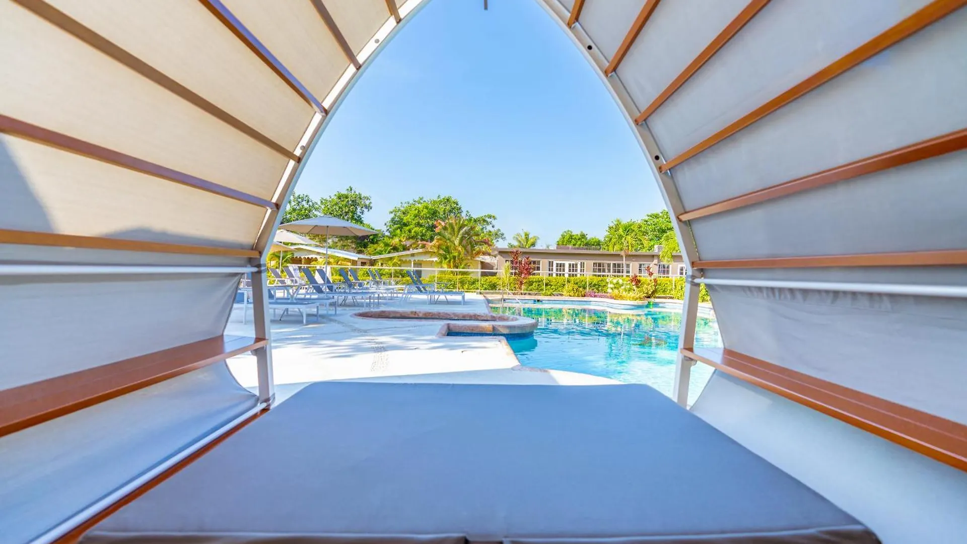 Travellers Beach Resort Negril Giamaica