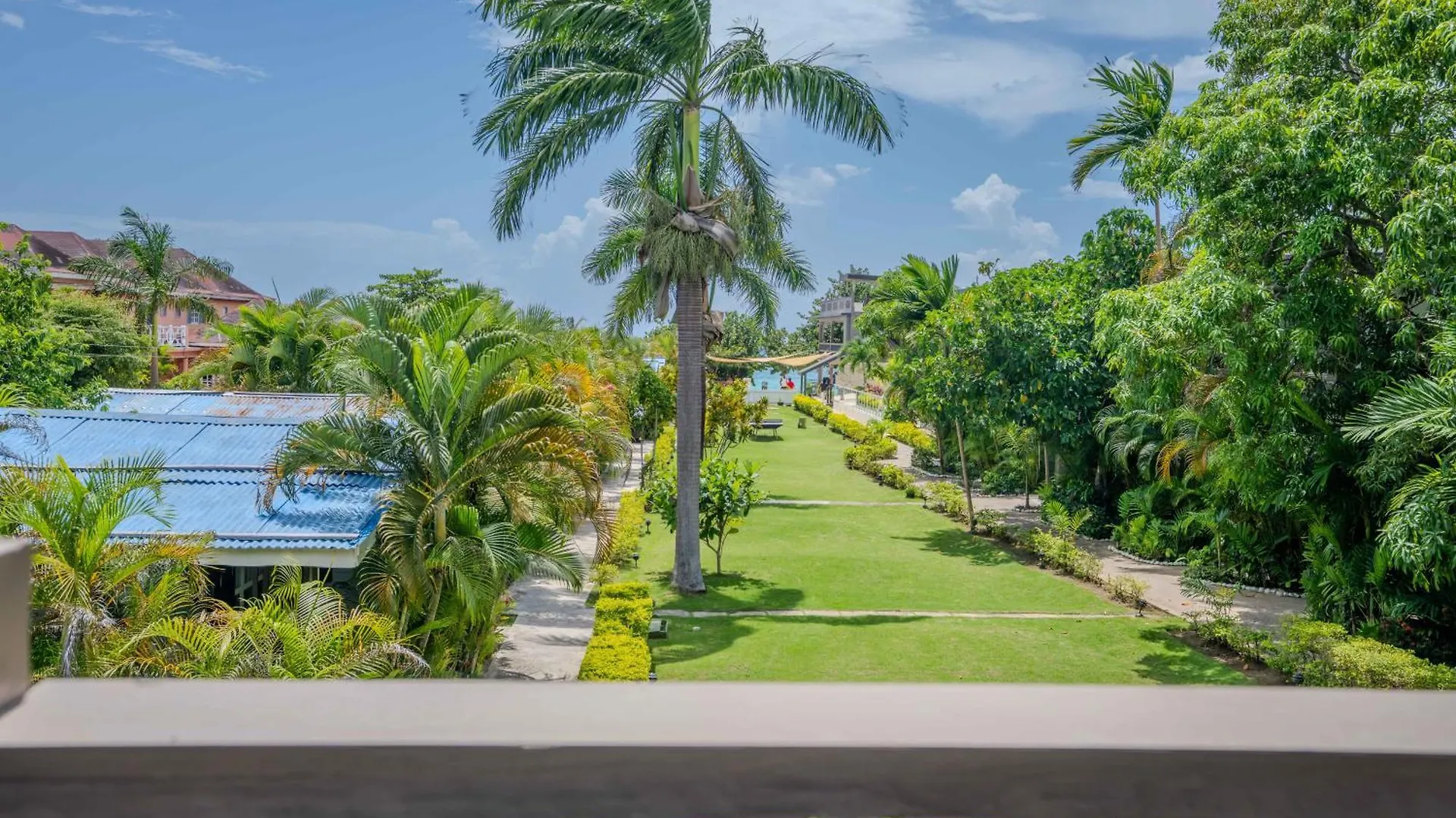 Travellers Beach Resort Negril