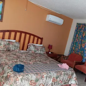https://point-village-negril-jamaica.comcaribbean.com