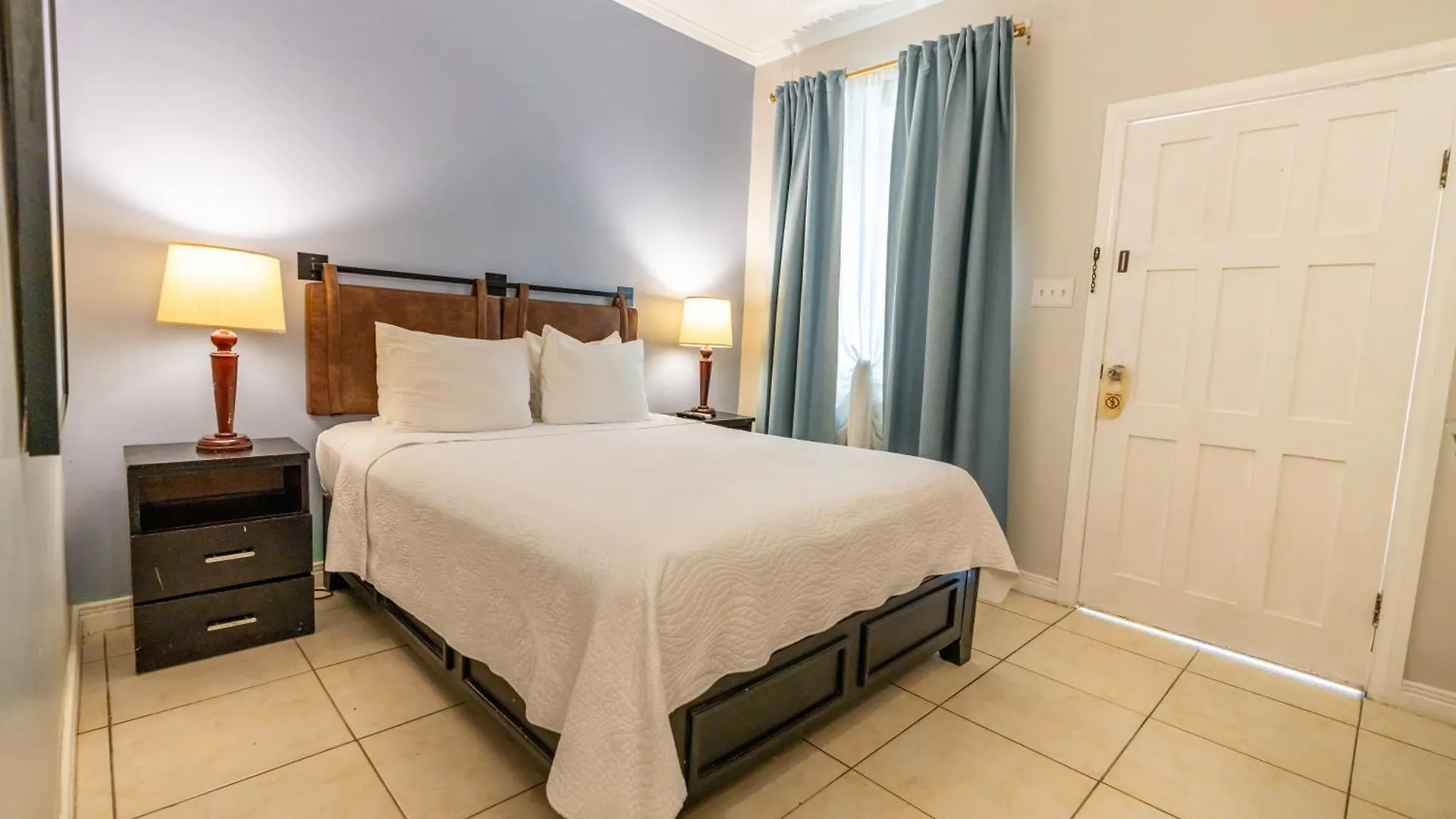Travellers Beach Resort Negril