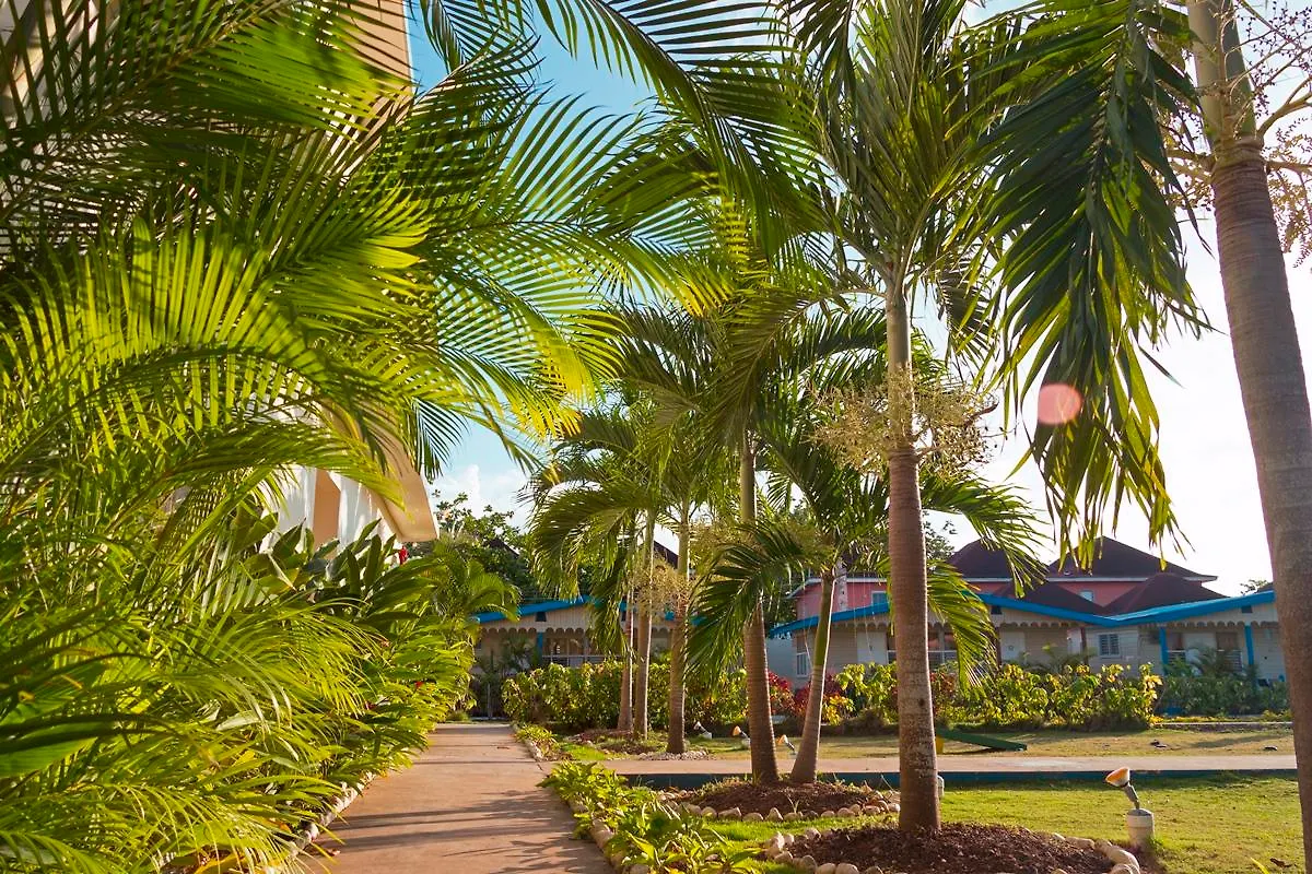 Travellers Beach Resort Negril 3*,  Jamaica